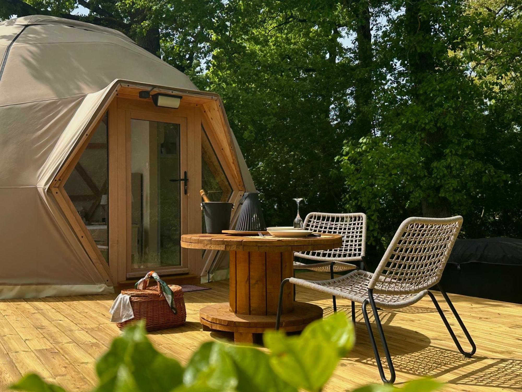 Dome Pathome Catonvielle Exteriér fotografie
