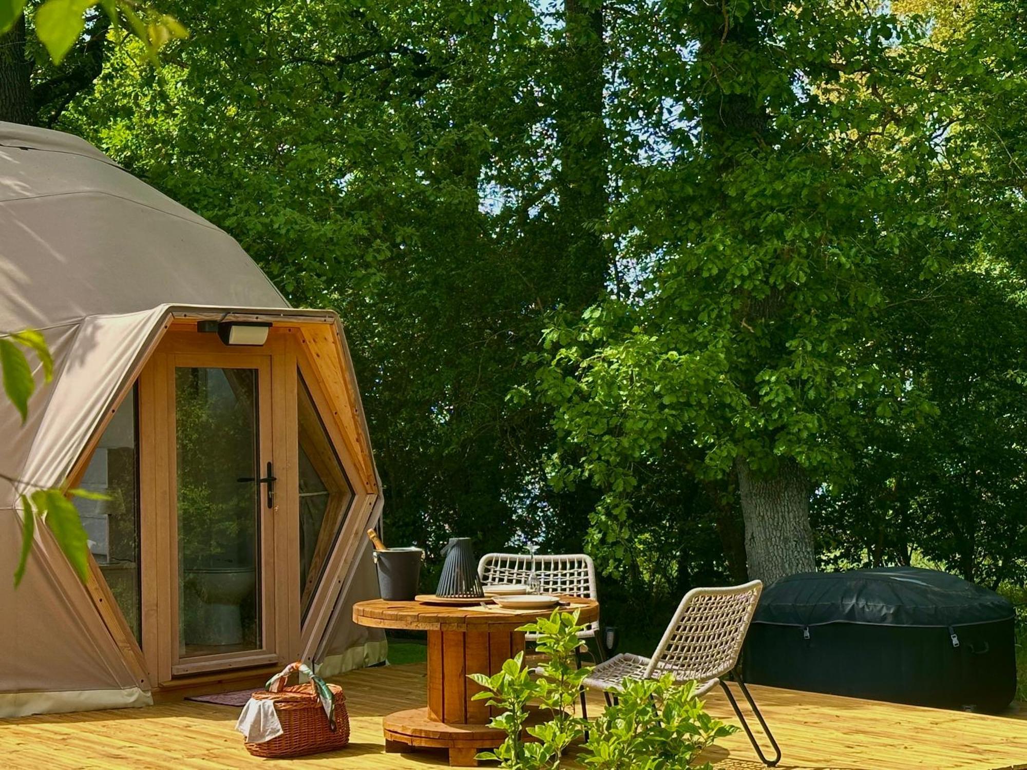 Dome Pathome Catonvielle Exteriér fotografie